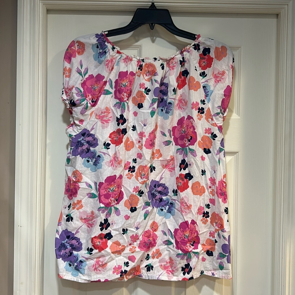 St. John’s Bay Blouse - Picture 4 of 6